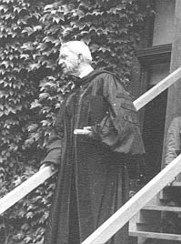 Phelps in robe '30s.jpg (15773 bytes)